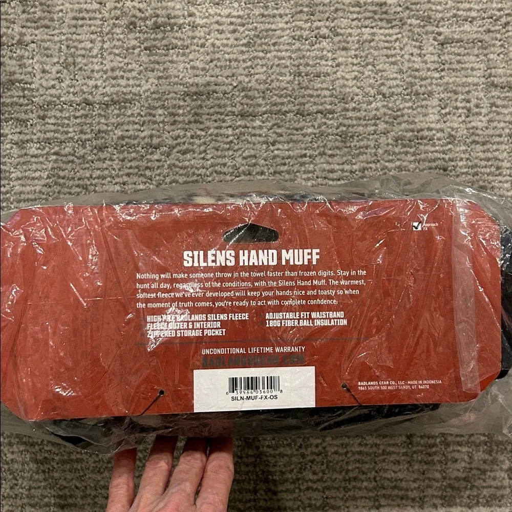 Badlands Silens Hand Muff
